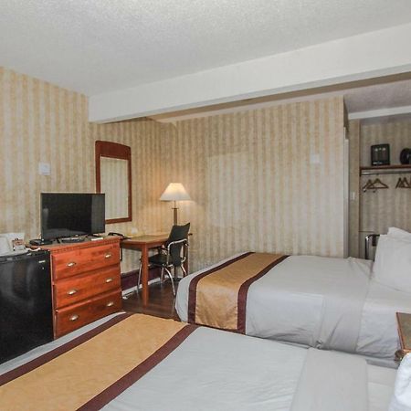 Canadas Best Value Inn Chinook Station Κάλγκαρι Εξωτερικό φωτογραφία