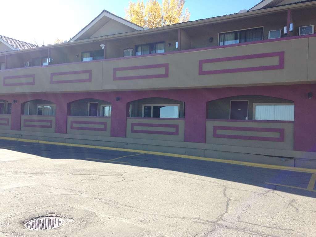Canadas Best Value Inn Chinook Station Κάλγκαρι Εξωτερικό φωτογραφία