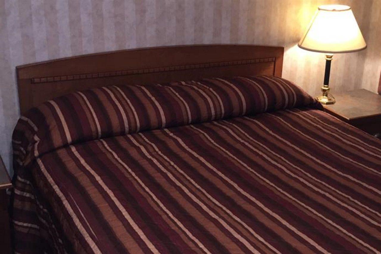 Canadas Best Value Inn Chinook Station Κάλγκαρι Εξωτερικό φωτογραφία
