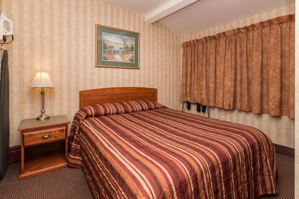 Canadas Best Value Inn Chinook Station Κάλγκαρι Εξωτερικό φωτογραφία