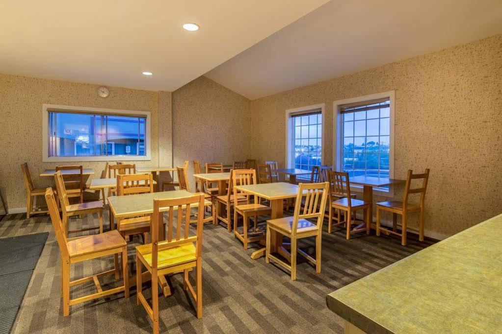 Canadas Best Value Inn Chinook Station Κάλγκαρι Εξωτερικό φωτογραφία